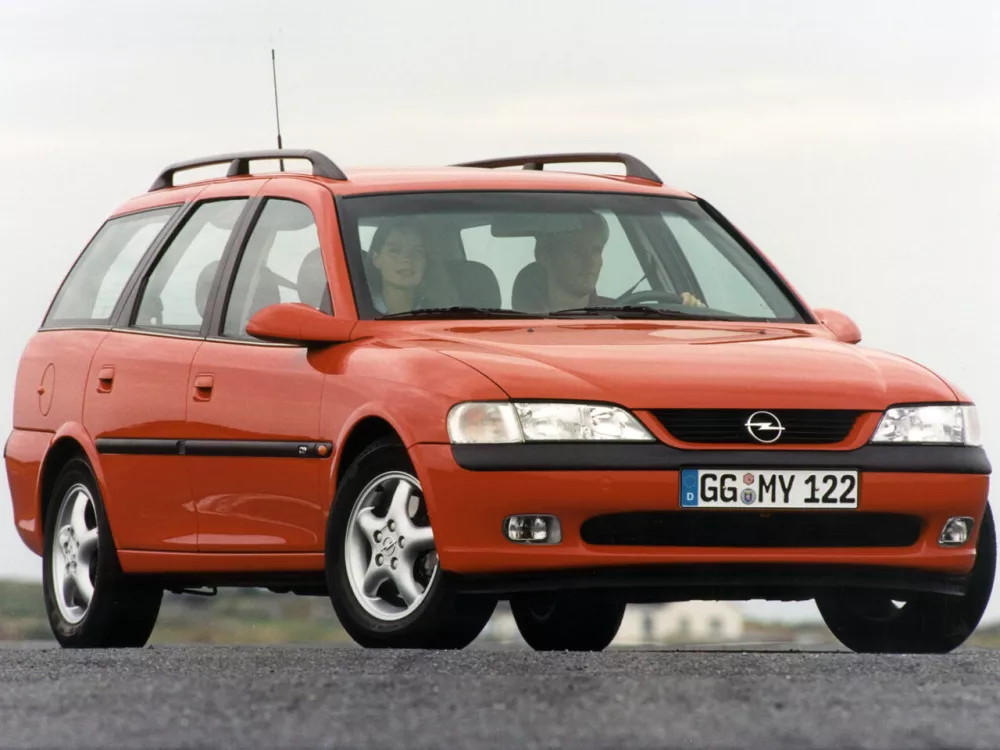 Автомобиль Opel Vectra B Универсал (5 дверей)