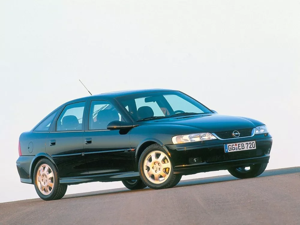 Автомобиль Opel Vectra B Рестайлинг Лифтбек