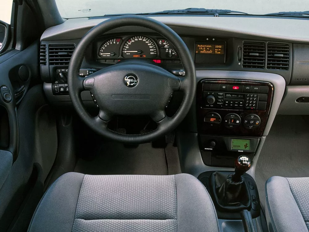 Автомобиль Opel Vectra B Рестайлинг Лифтбек