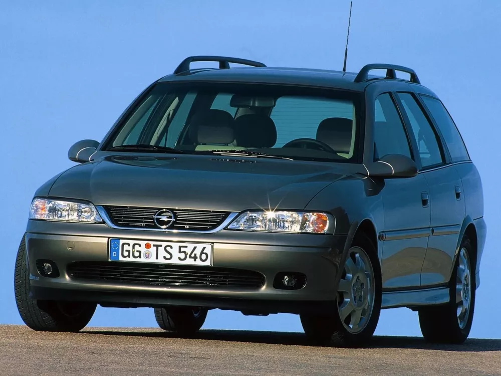 Автомобиль Opel Vectra B Рестайлинг Универсал (5 дверей)