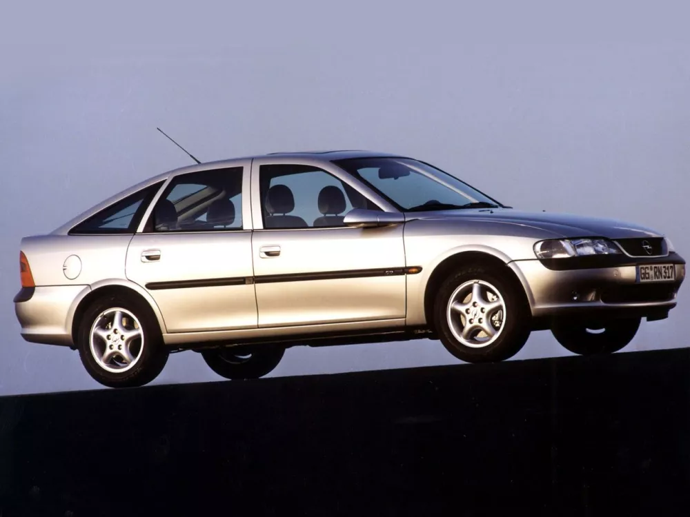 Автомобиль Opel Vectra B Лифтбек