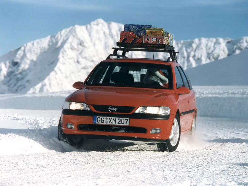 Автомобиль Opel Vectra B Универсал (5 дверей)
