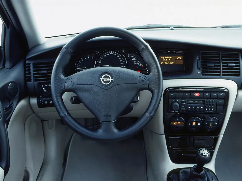 Автомобиль Opel Vectra B Универсал (5 дверей)