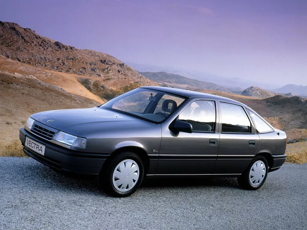 Автомобиль Opel Vectra A Лифтбек