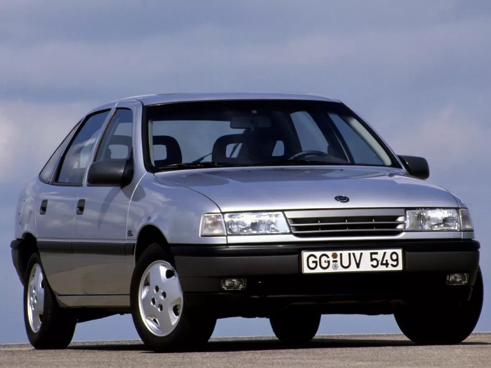 Автомобиль Opel Vectra A Лифтбек