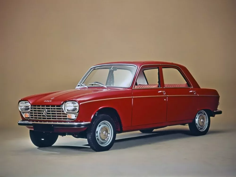 Автомобиль Peugeot 204 Седан