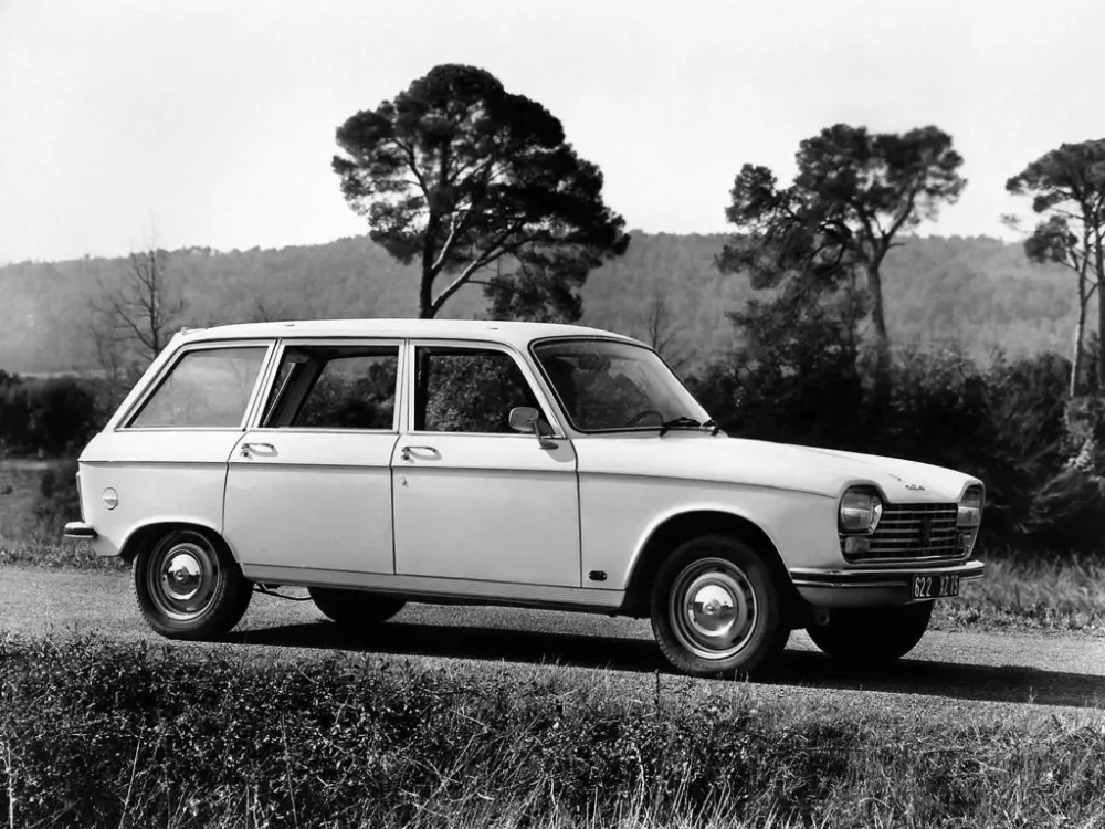 Автомобиль Peugeot 204 Универсал (5 дверей)