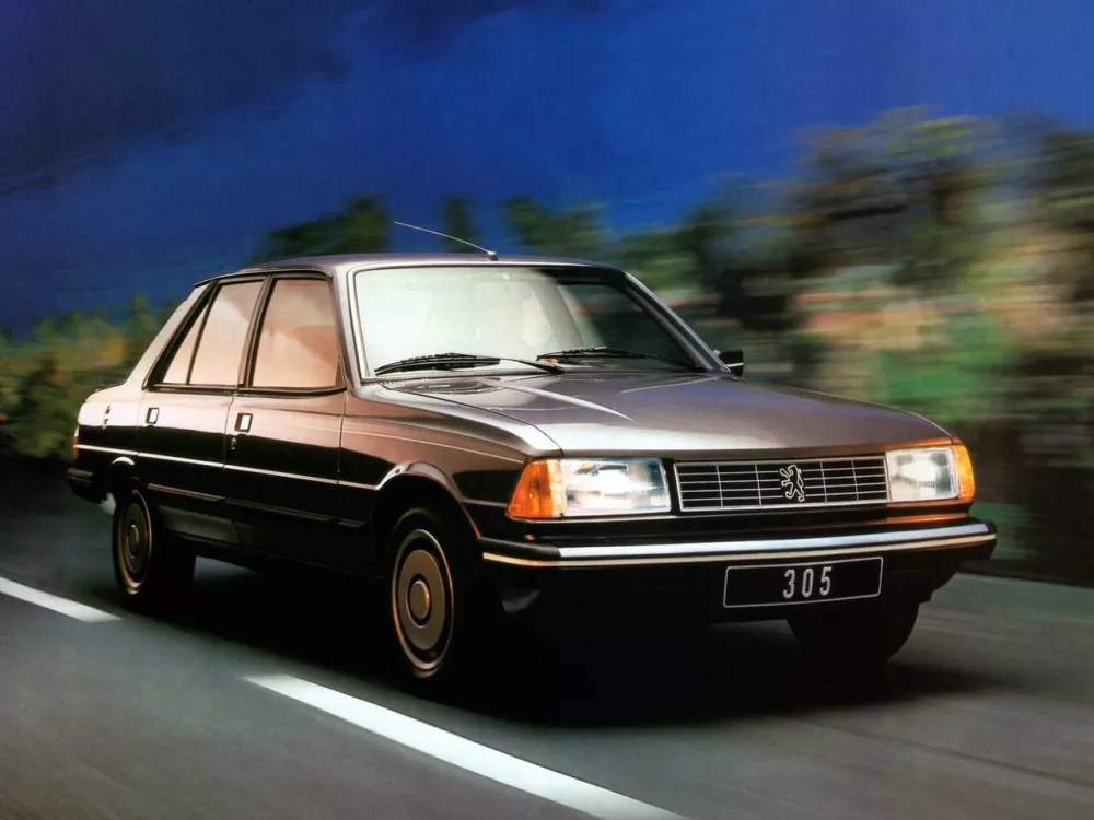 Автомобиль Peugeot 305 Седан