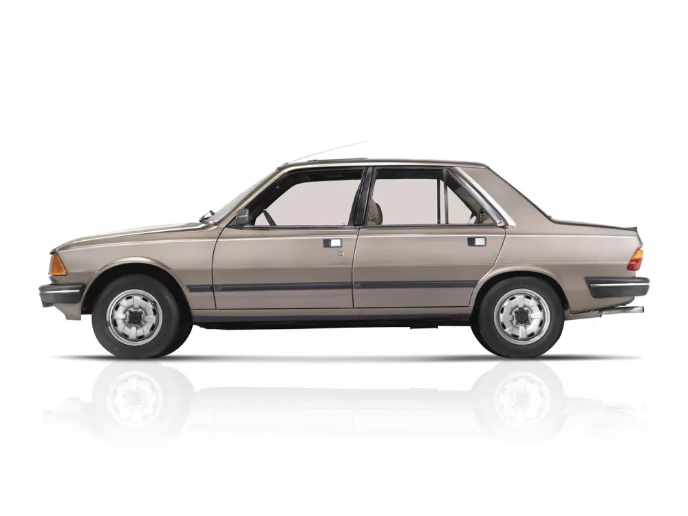 Автомобиль Peugeot 305 Седан