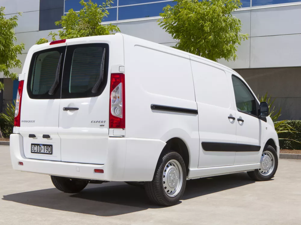 Автомобиль Peugeot Expert II Рестайлинг Фургон