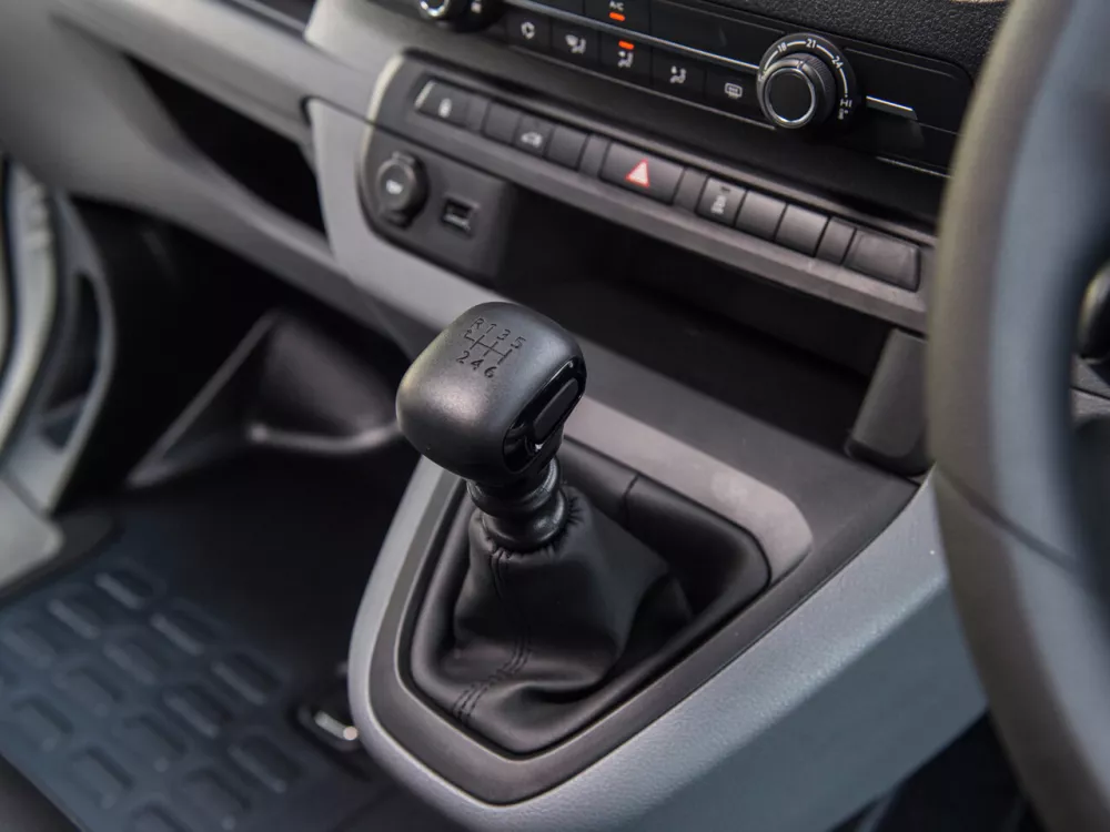Автомобиль Peugeot Expert III Фургон