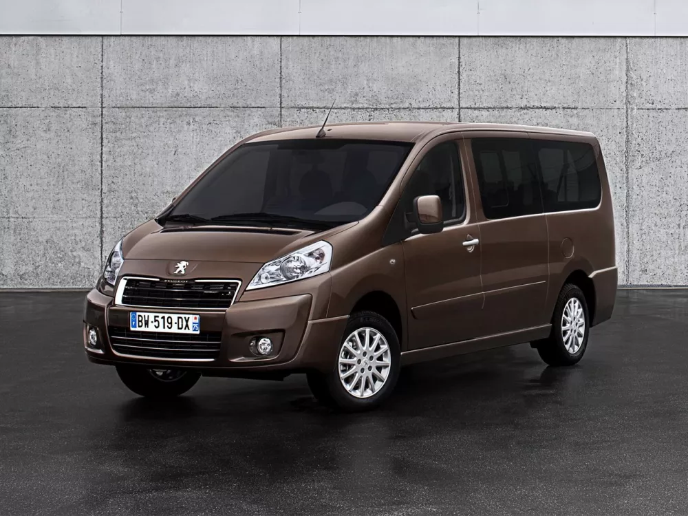 Автомобиль Peugeot Expert II Рестайлинг Минивэн Long