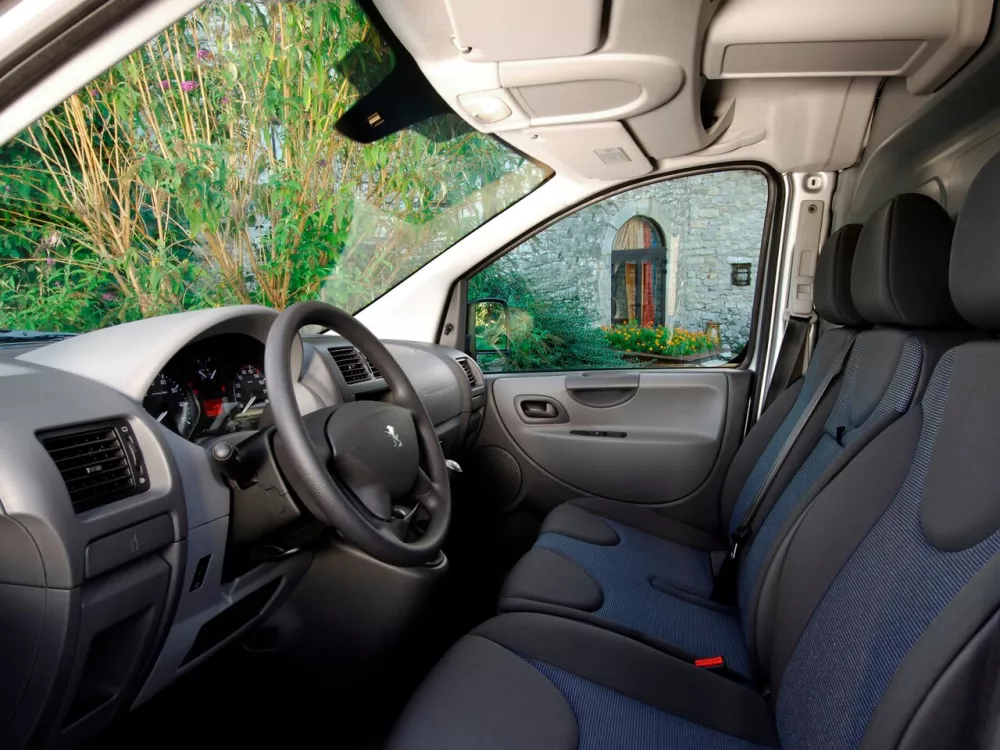 Автомобиль Peugeot Expert II Фургон