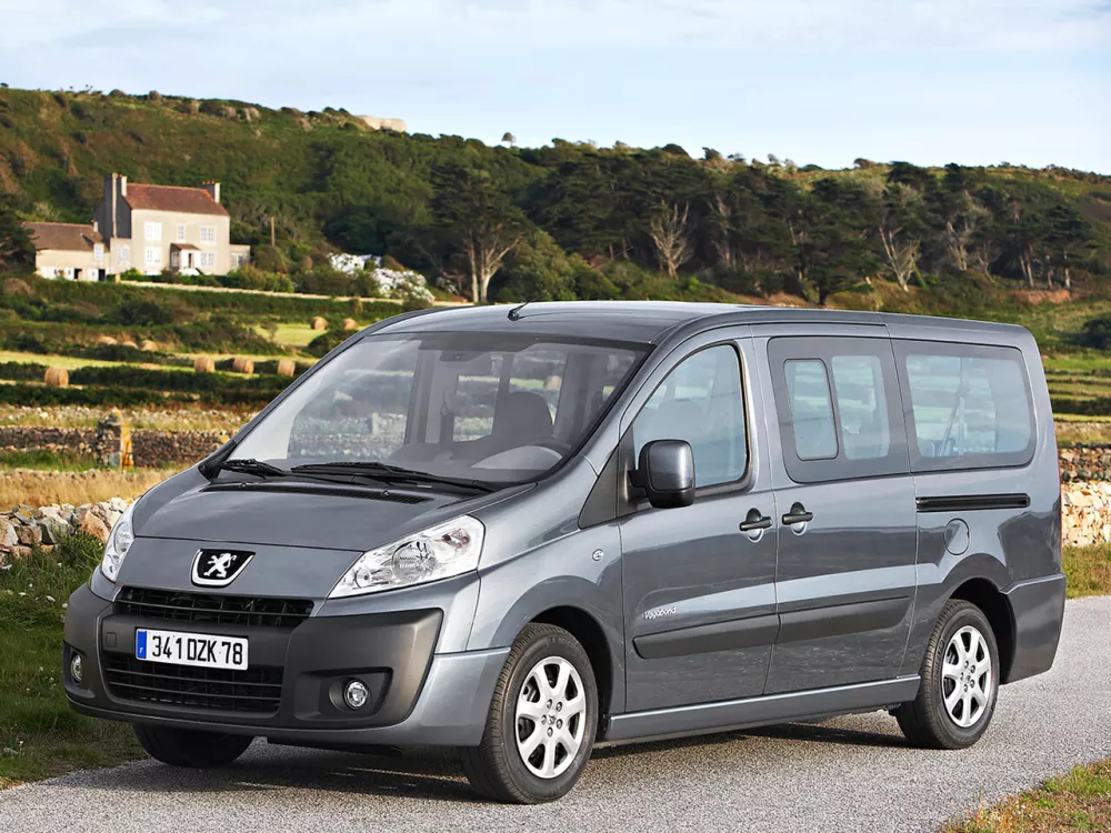 Автомобиль Peugeot Expert II Минивэн Long