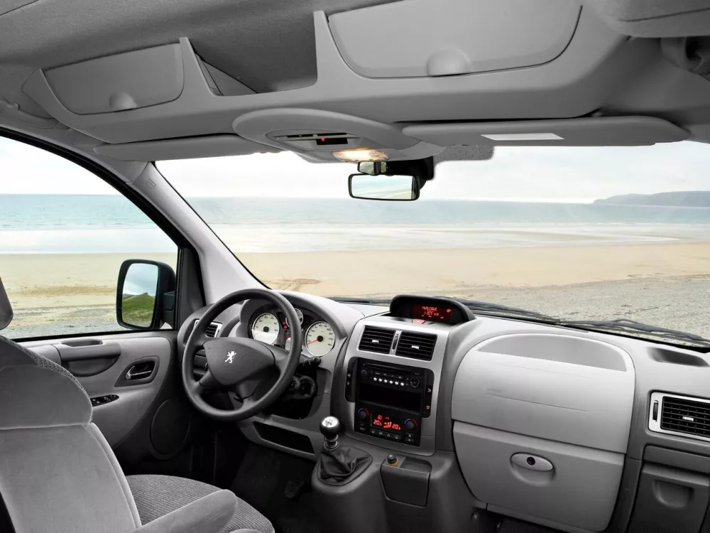 Автомобиль Peugeot Expert II Минивэн Long