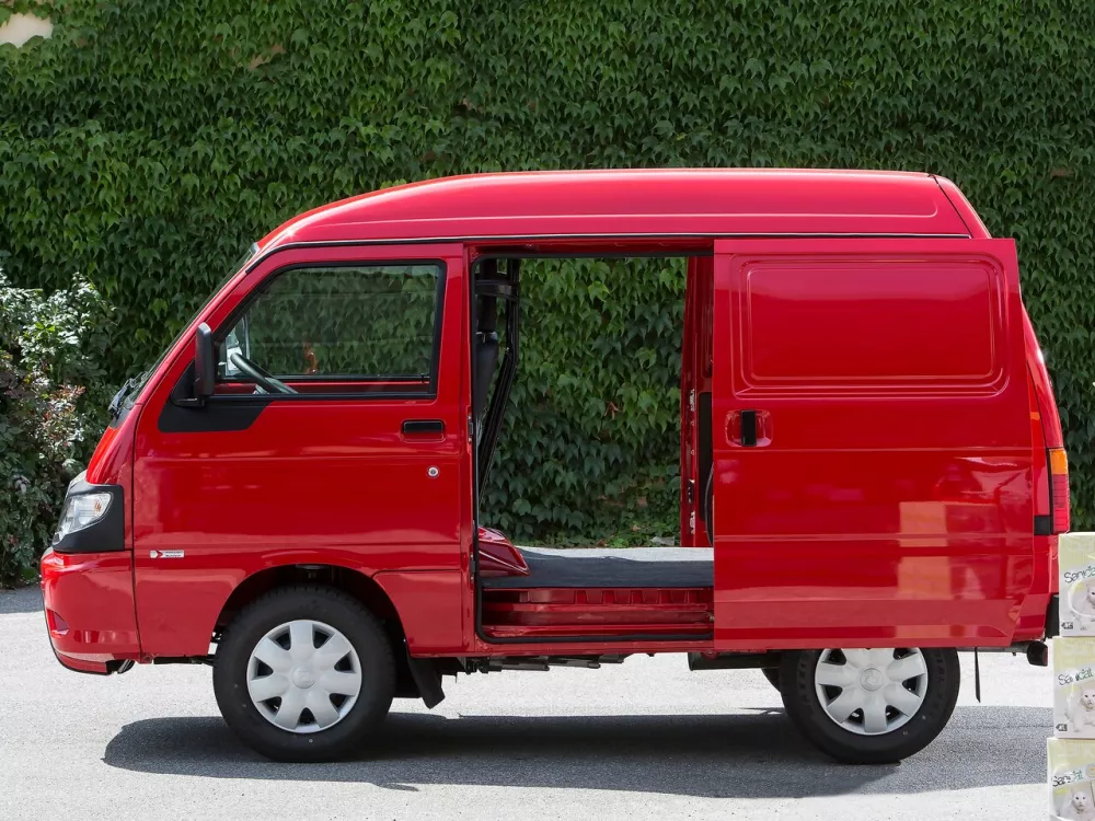 Автомобиль Piaggio Porter Фургон