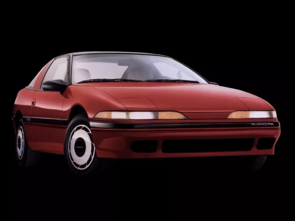 Автомобиль Plymouth Laser Купе