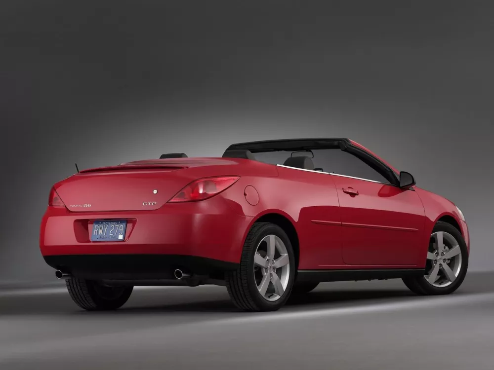 Автомобиль Pontiac G6 Кабриолет