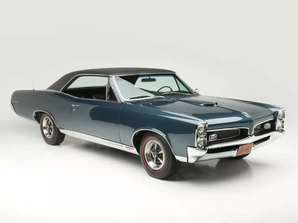 Автомобиль Pontiac GTO I Купе