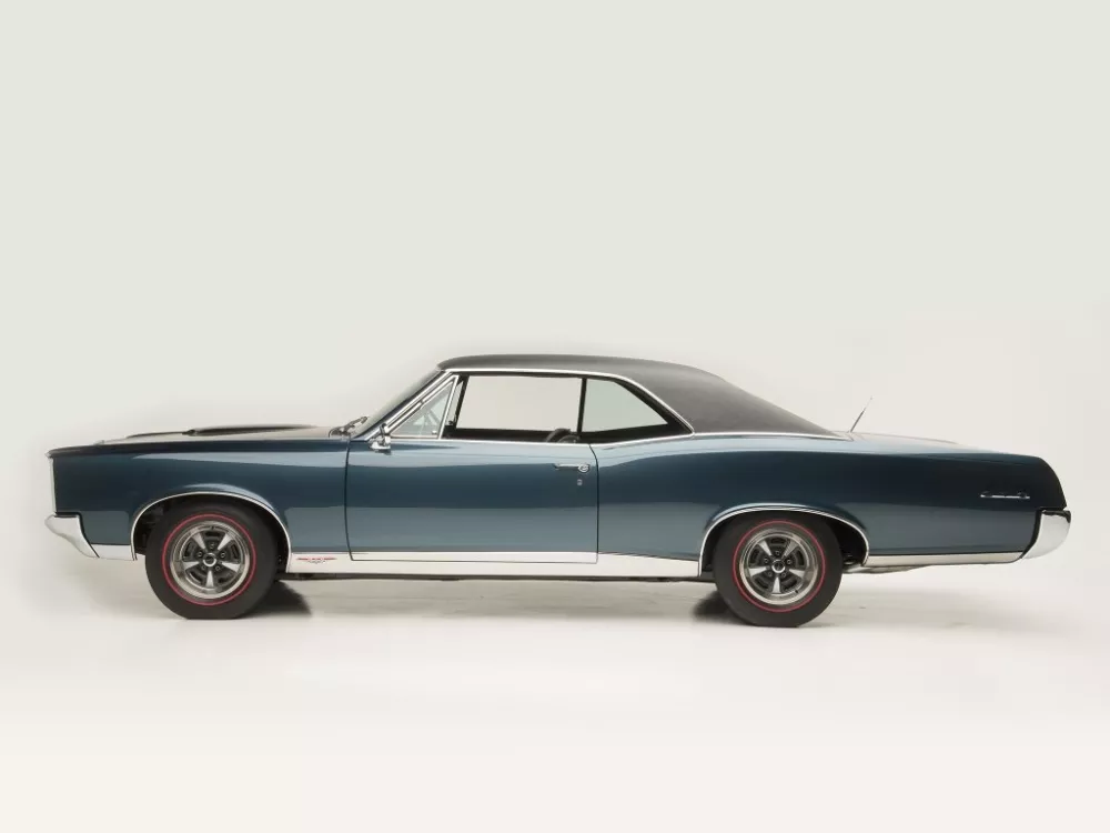 Автомобиль Pontiac GTO I Купе