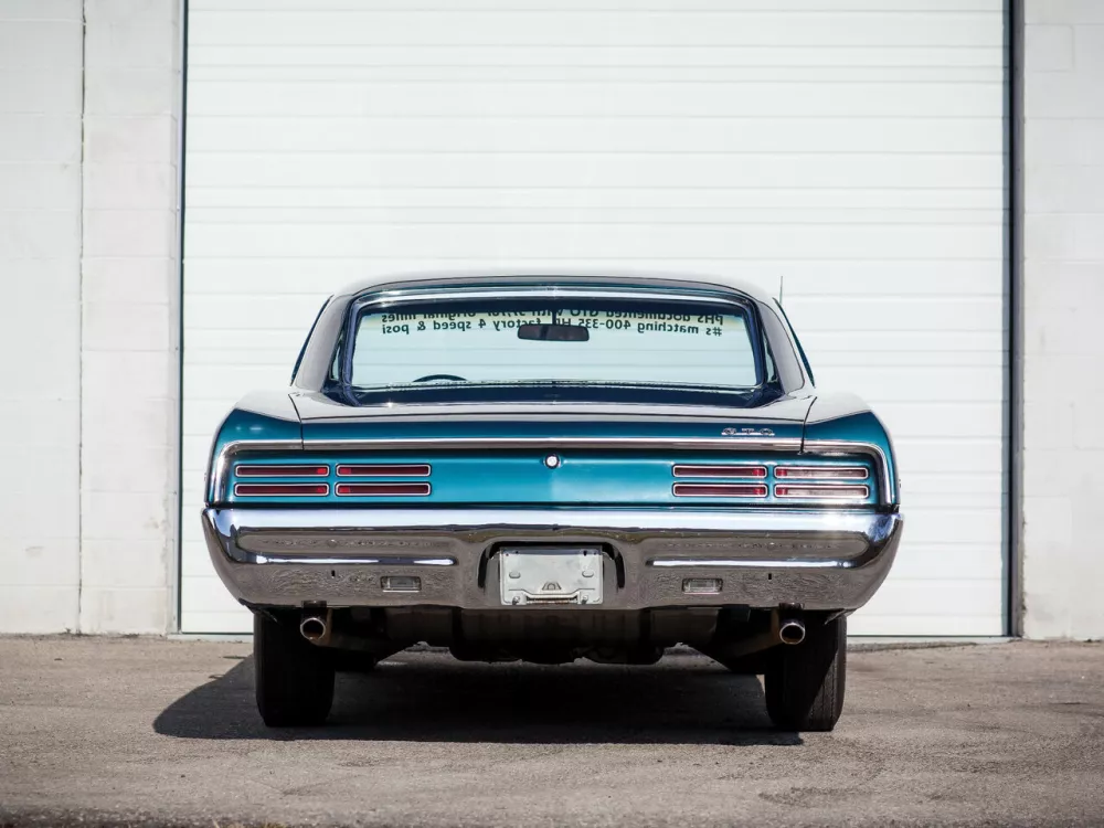 Автомобиль Pontiac GTO I Купе