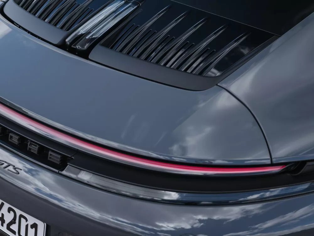 Автомобиль Porsche 911 VIII (992) Рестайлинг Купе