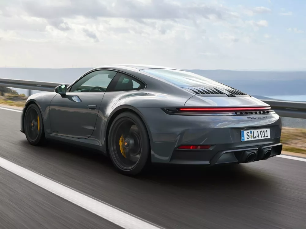 Автомобиль Porsche 911 VIII (992) Рестайлинг Купе