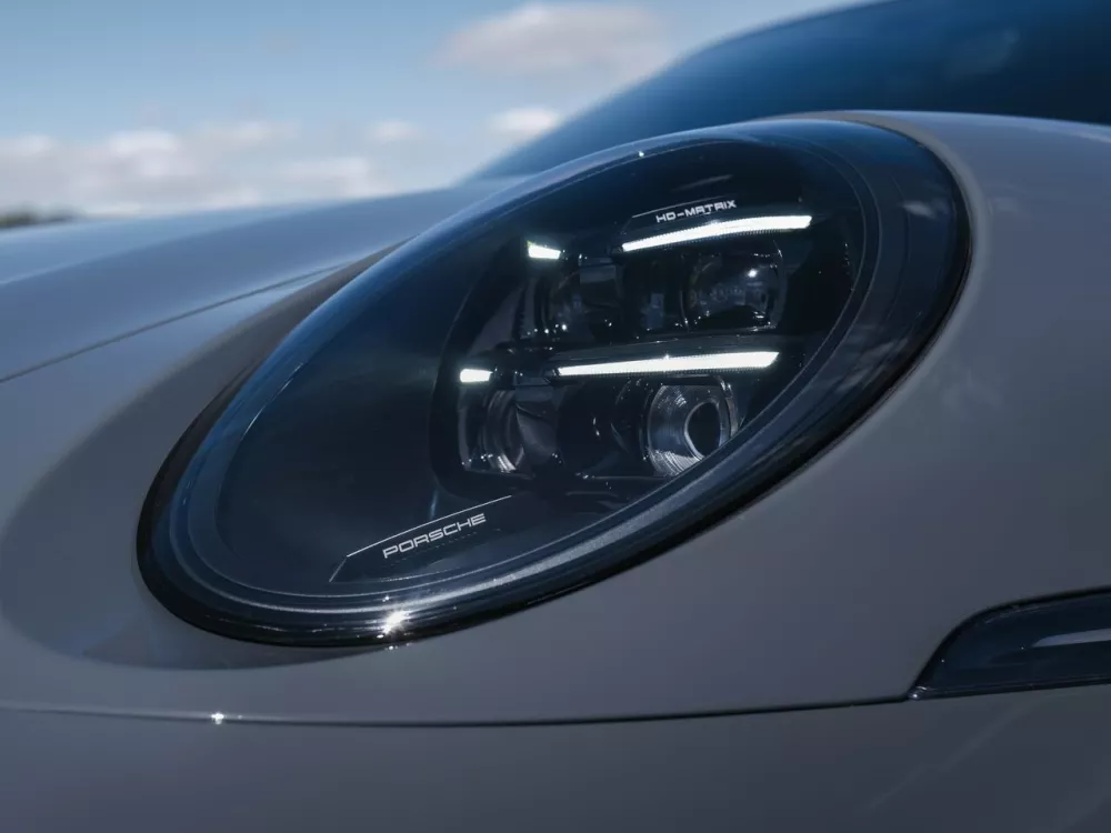 Автомобиль Porsche 911 VIII (992) Рестайлинг Купе