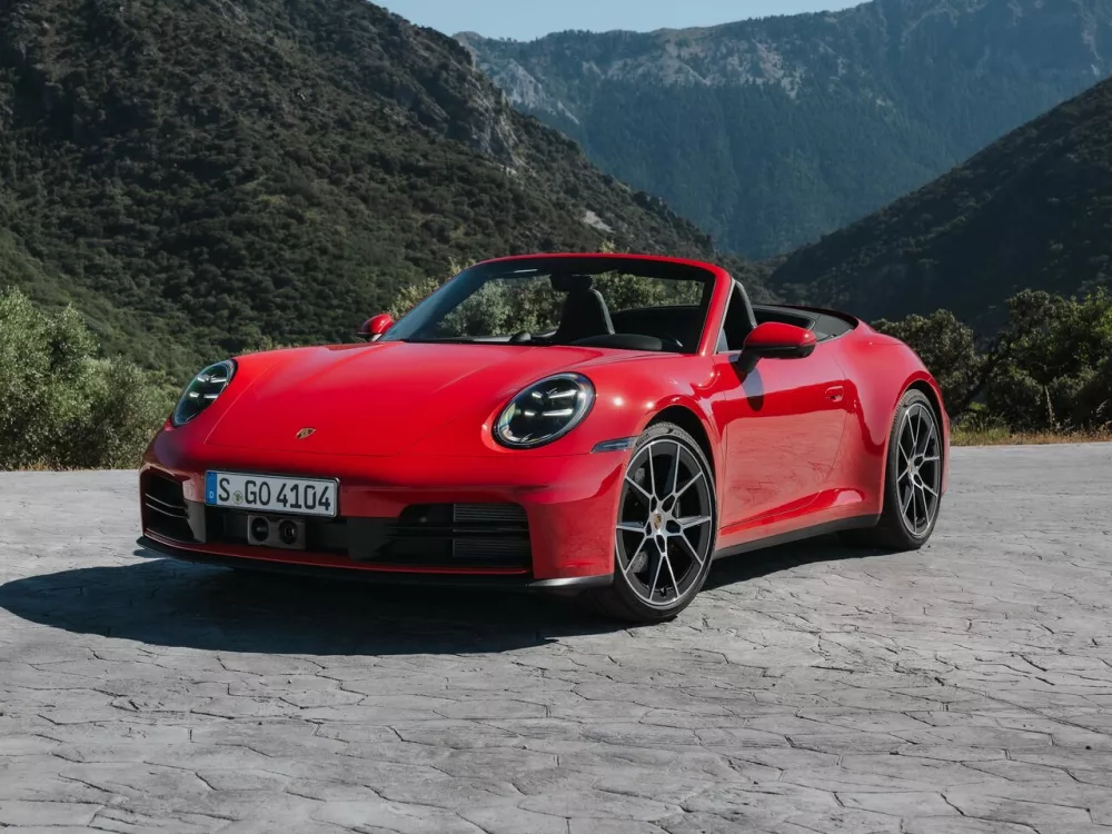 Автомобиль Porsche 911 VIII (992) Рестайлинг Кабриолет