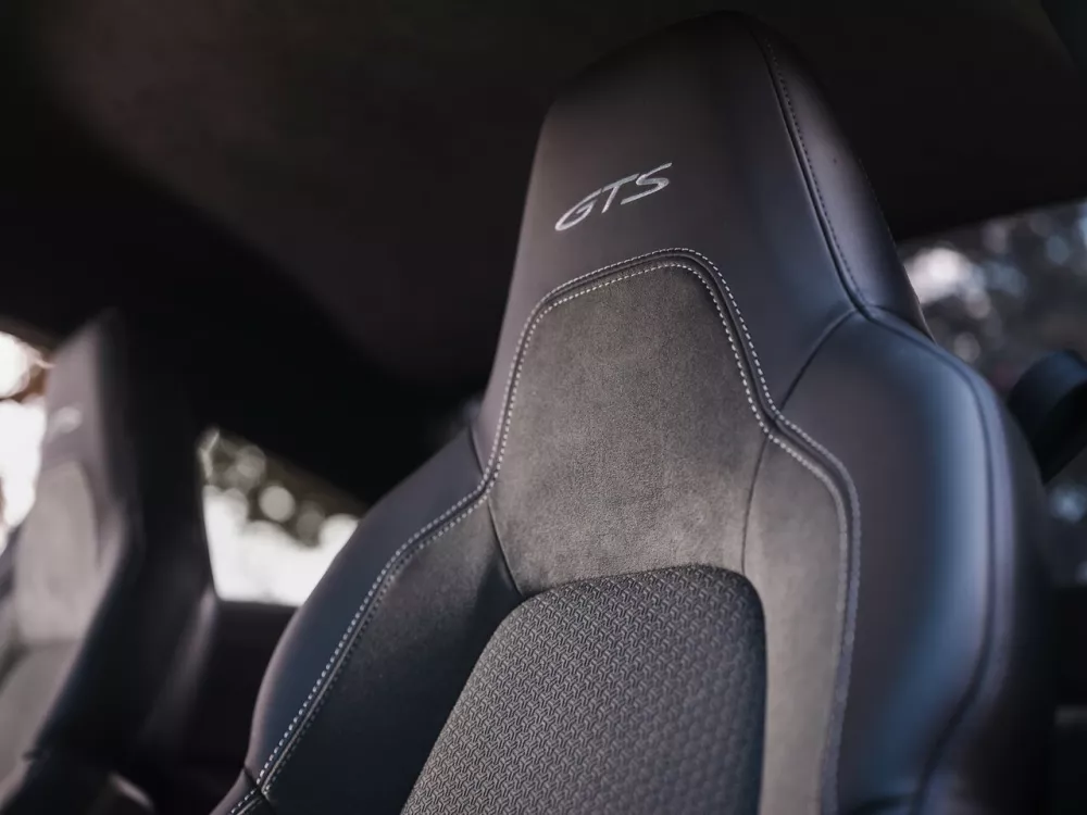 Автомобиль Porsche 911 VIII (992) Рестайлинг Купе