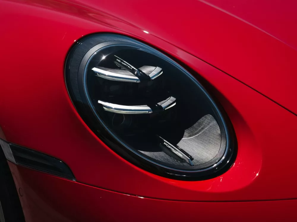 Автомобиль Porsche 911 VIII (992) Рестайлинг Кабриолет