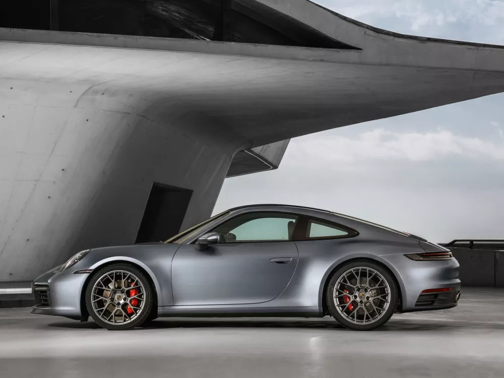 Автомобиль Porsche 911 VIII (992) Купе