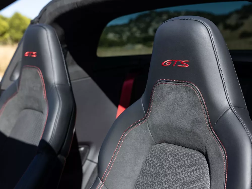 Автомобиль Porsche 911 VIII (992) Рестайлинг Тарга Targa