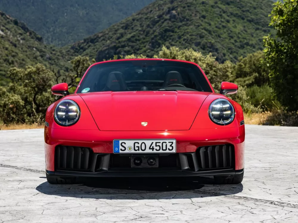Автомобиль Porsche 911 VIII (992) Рестайлинг Тарга Targa