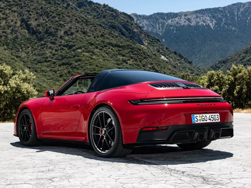 Автомобиль Porsche 911 VIII (992) Рестайлинг Тарга Targa