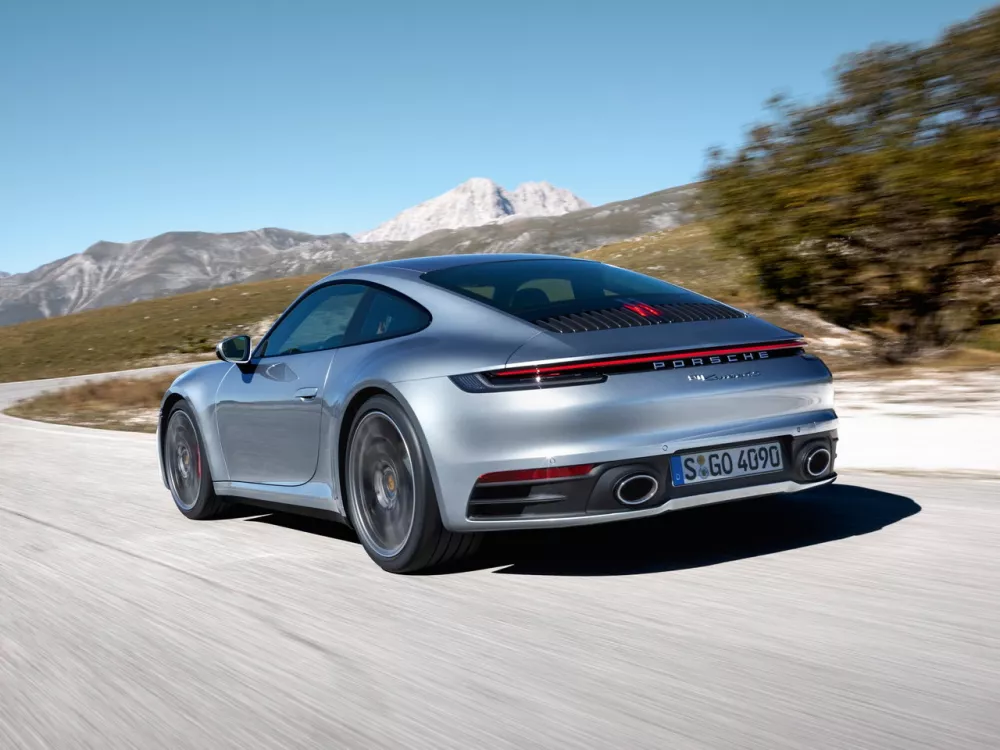 Автомобиль Porsche 911 VIII (992) Купе