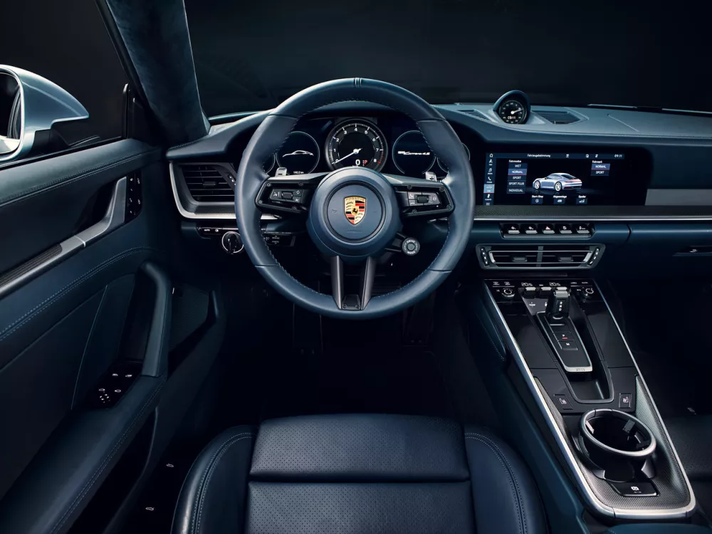 Автомобиль Porsche 911 VIII (992) Купе