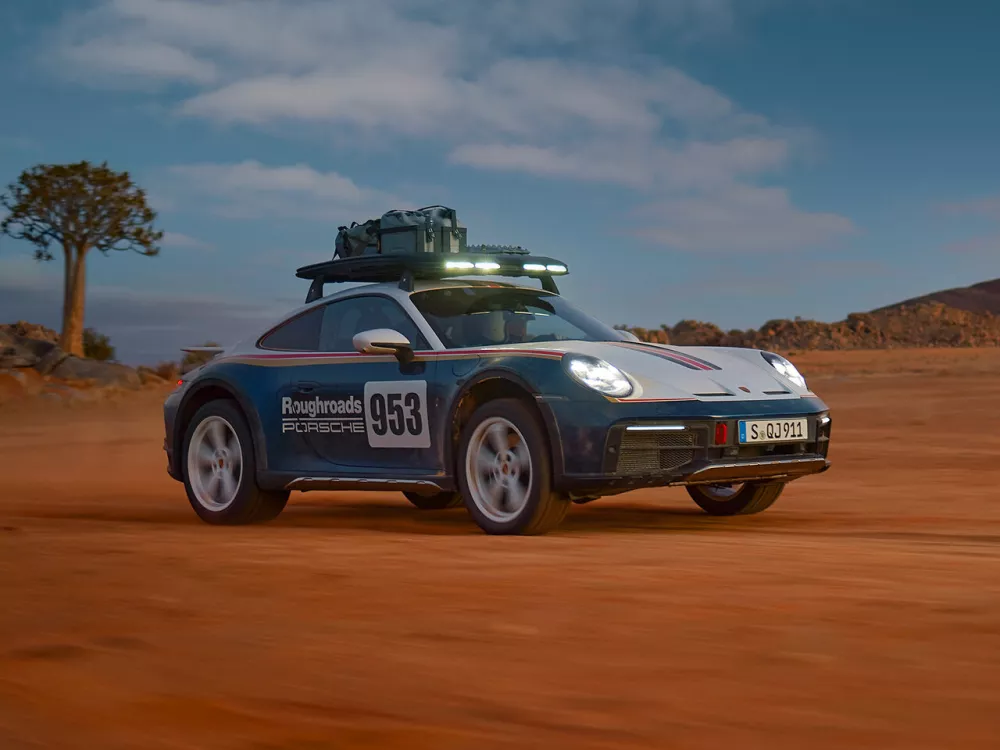 Автомобиль Porsche 911 VIII (992) Купе Dakar