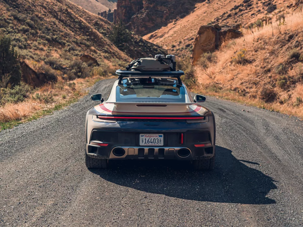 Автомобиль Porsche 911 VIII (992) Купе Dakar