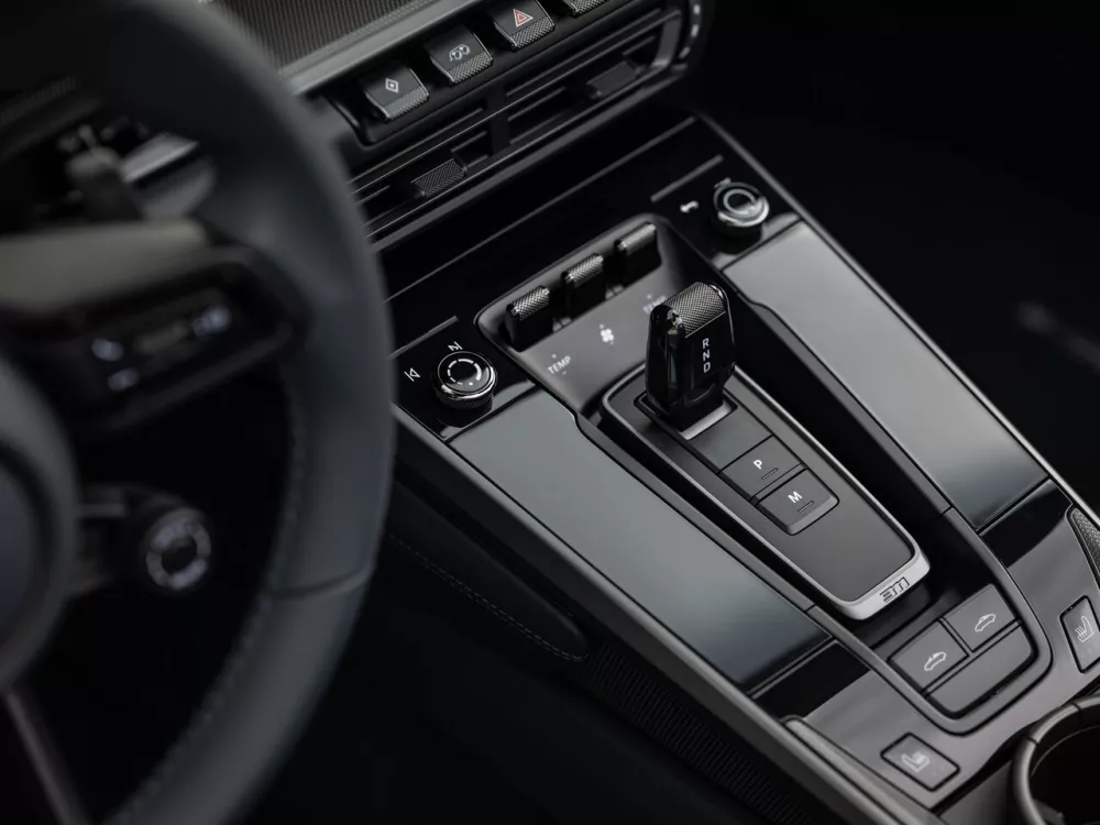 Автомобиль Porsche 911 VIII (992) Тарга Targa