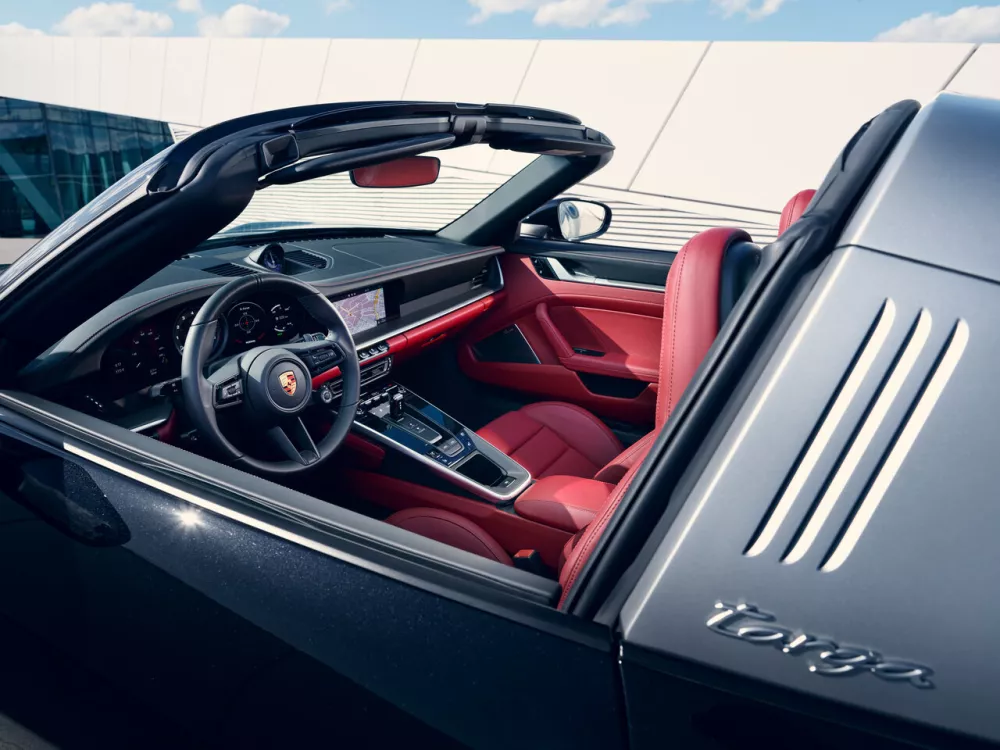 Автомобиль Porsche 911 VIII (992) Тарга Targa