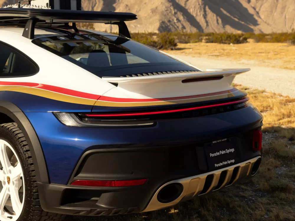 Автомобиль Porsche 911 VIII (992) Купе Dakar