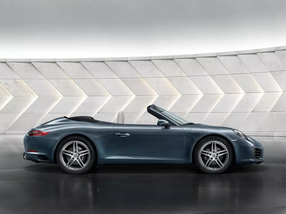 Автомобиль Porsche 911 VII (991) Рестайлинг Кабриолет