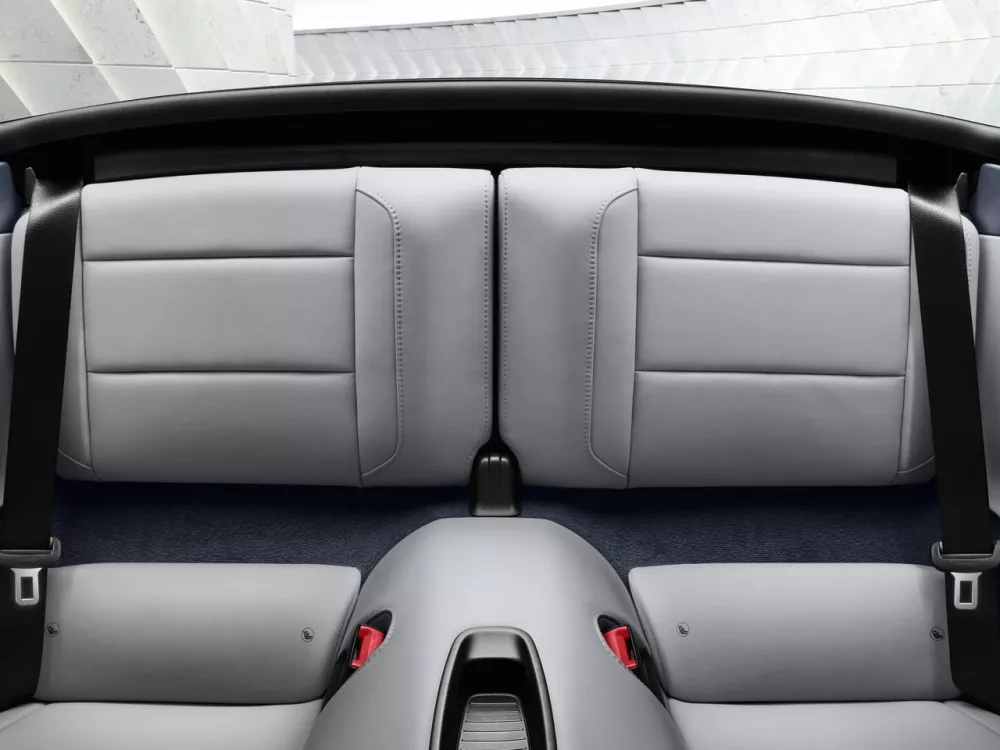 Автомобиль Porsche 911 VII (991) Рестайлинг Кабриолет