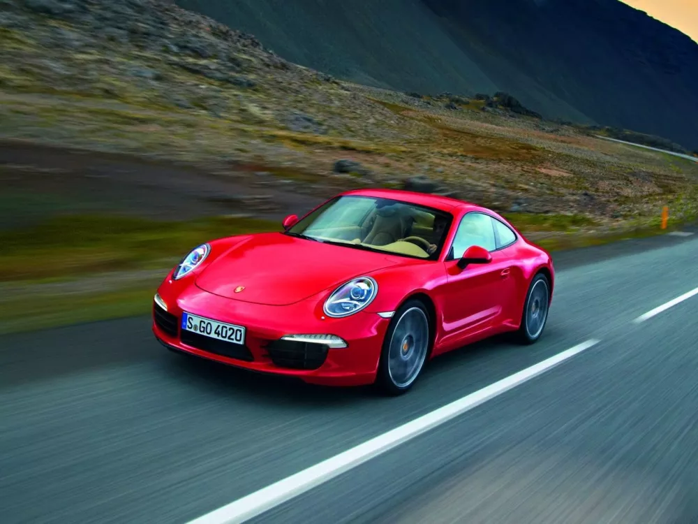 Автомобиль Porsche 911 VII (991) Купе