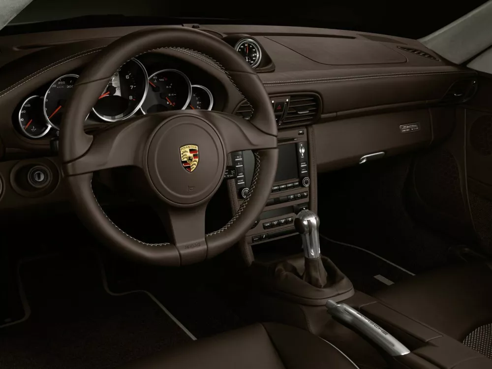 Автомобиль Porsche 911 VI (997) Рестайлинг Кабриолет