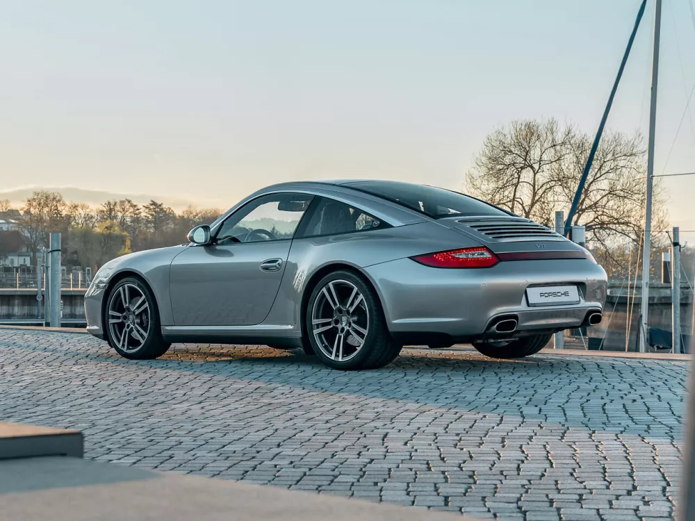 Автомобиль Porsche 911 VI (997) Рестайлинг Тарга Targa
