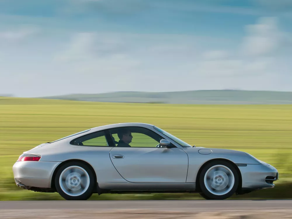 Автомобиль Porsche 911 V (996) Купе
