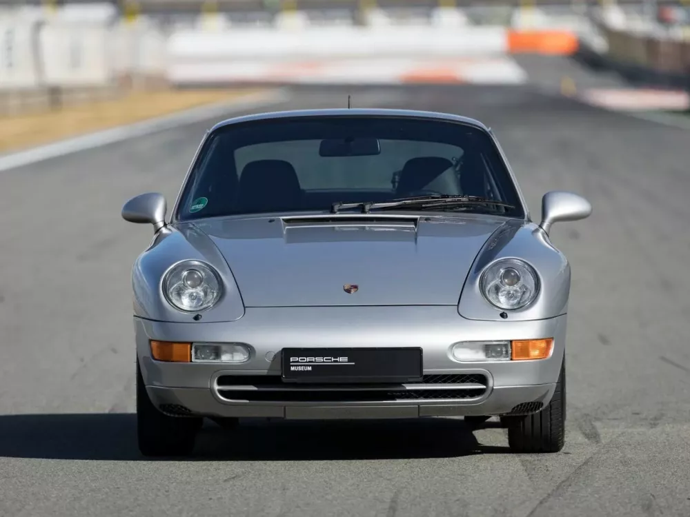 Автомобиль Porsche 911 IV (993) Купе