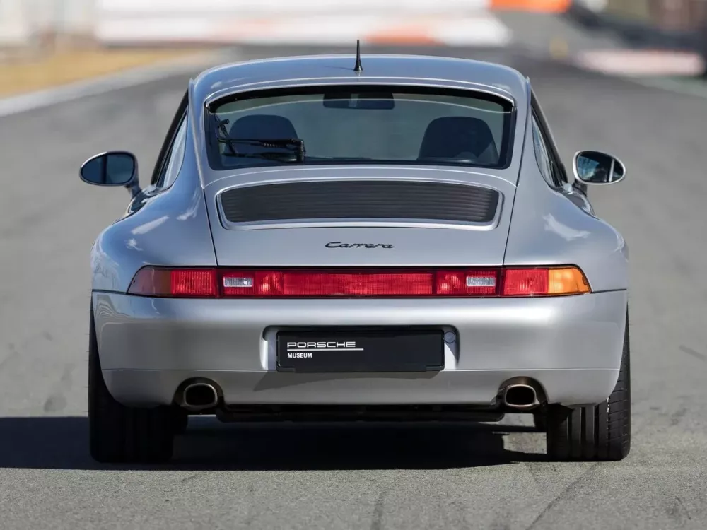 Автомобиль Porsche 911 IV (993) Купе